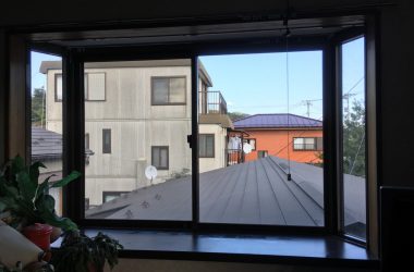 飛散防止フィルム施工-3