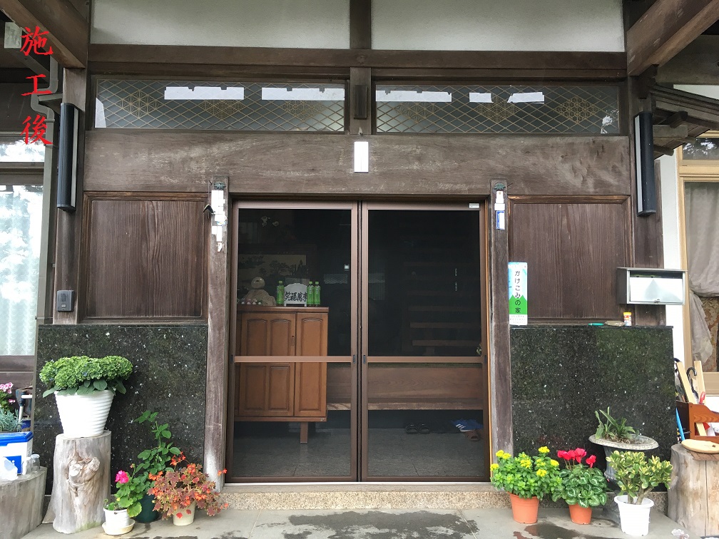 玄関網戸設置(施工後)